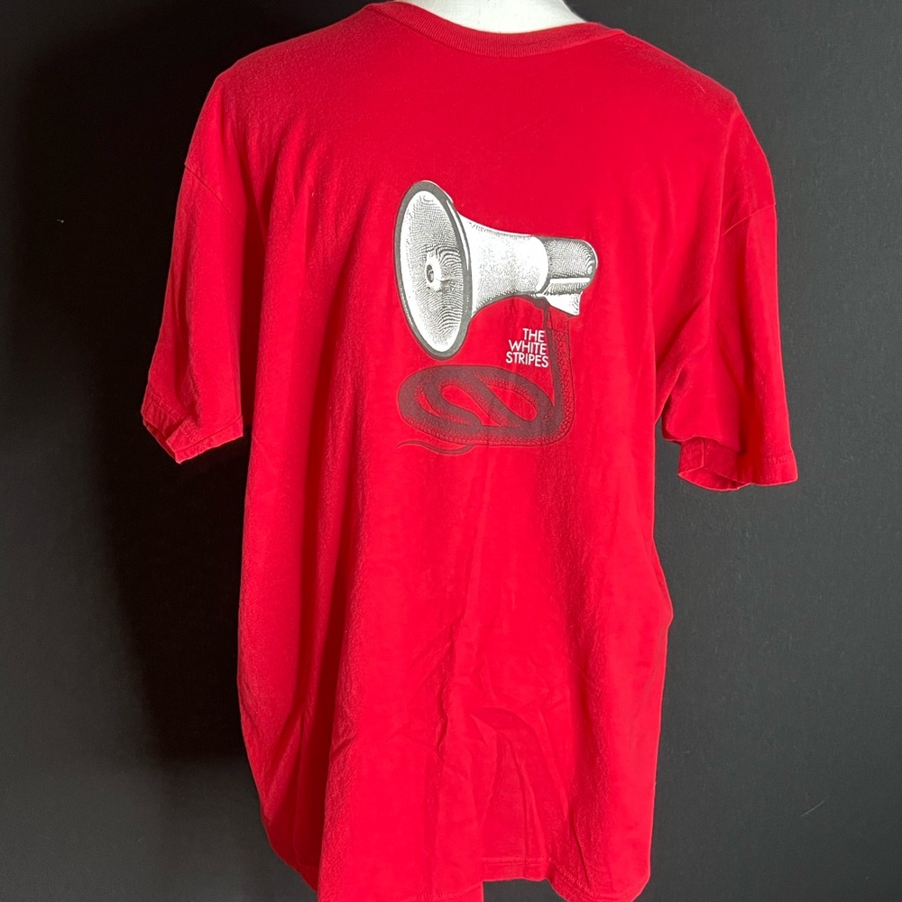 The white stripes men’s xl concert tee. Purchased at third man in Nashville